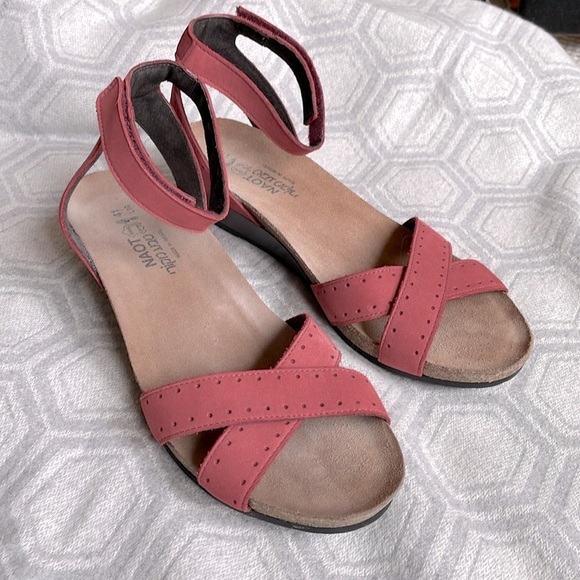 NAOT Brick Red Wedge Sandals Shoes Women’s 
Sz:41 EU. - Picture 2 of 11
